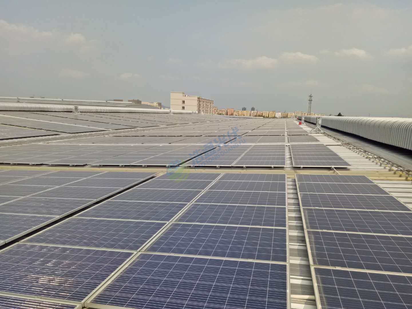 佛山寶捷精機(jī)3.24MW太陽(yáng)能光伏發(fā)電項(xiàng)目